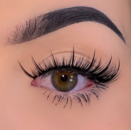 Laguna (Strip Lashes)
